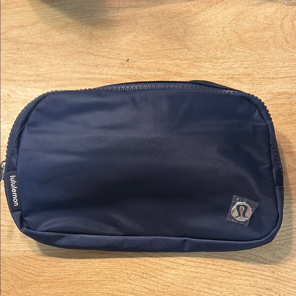 lululemon athletica Navy Belt bag 1L